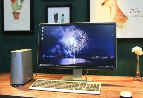 微型计算机的主要特点及其软件与辅助设备